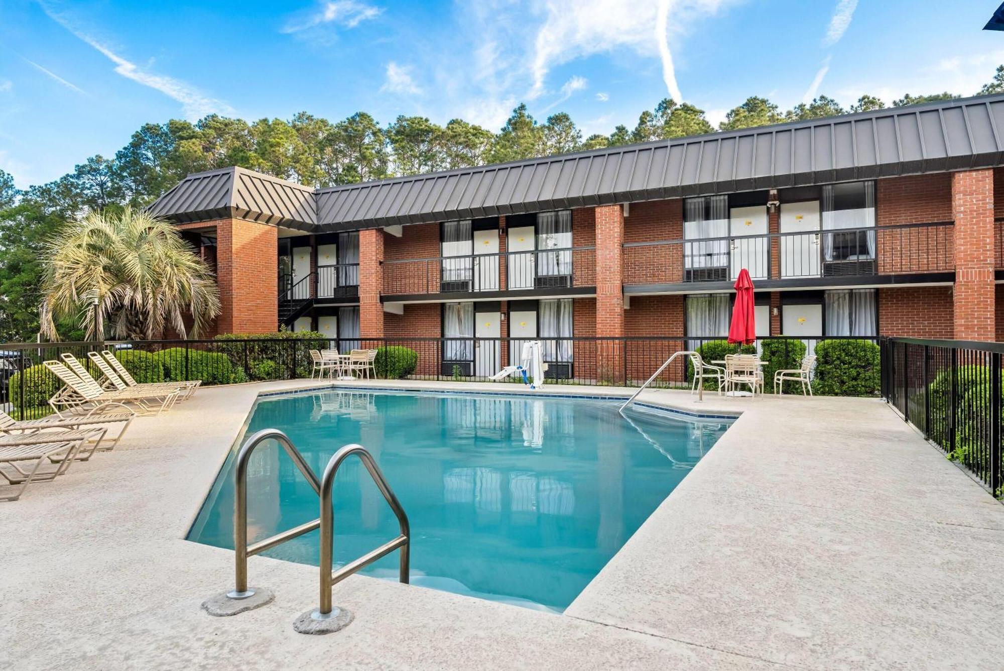 Days Inn By Wyndham Statesboro Luaran gambar