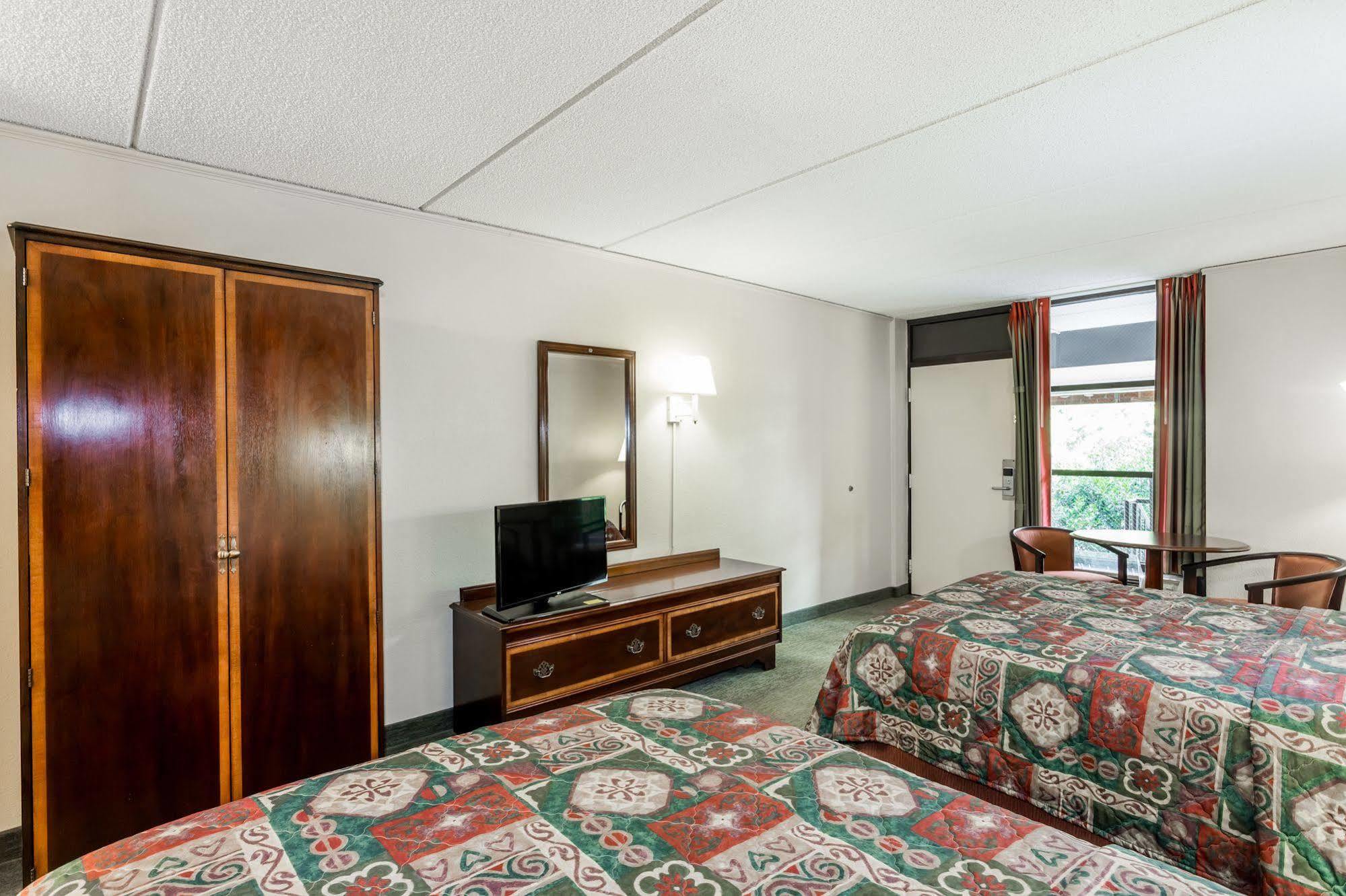 Days Inn By Wyndham Statesboro Luaran gambar