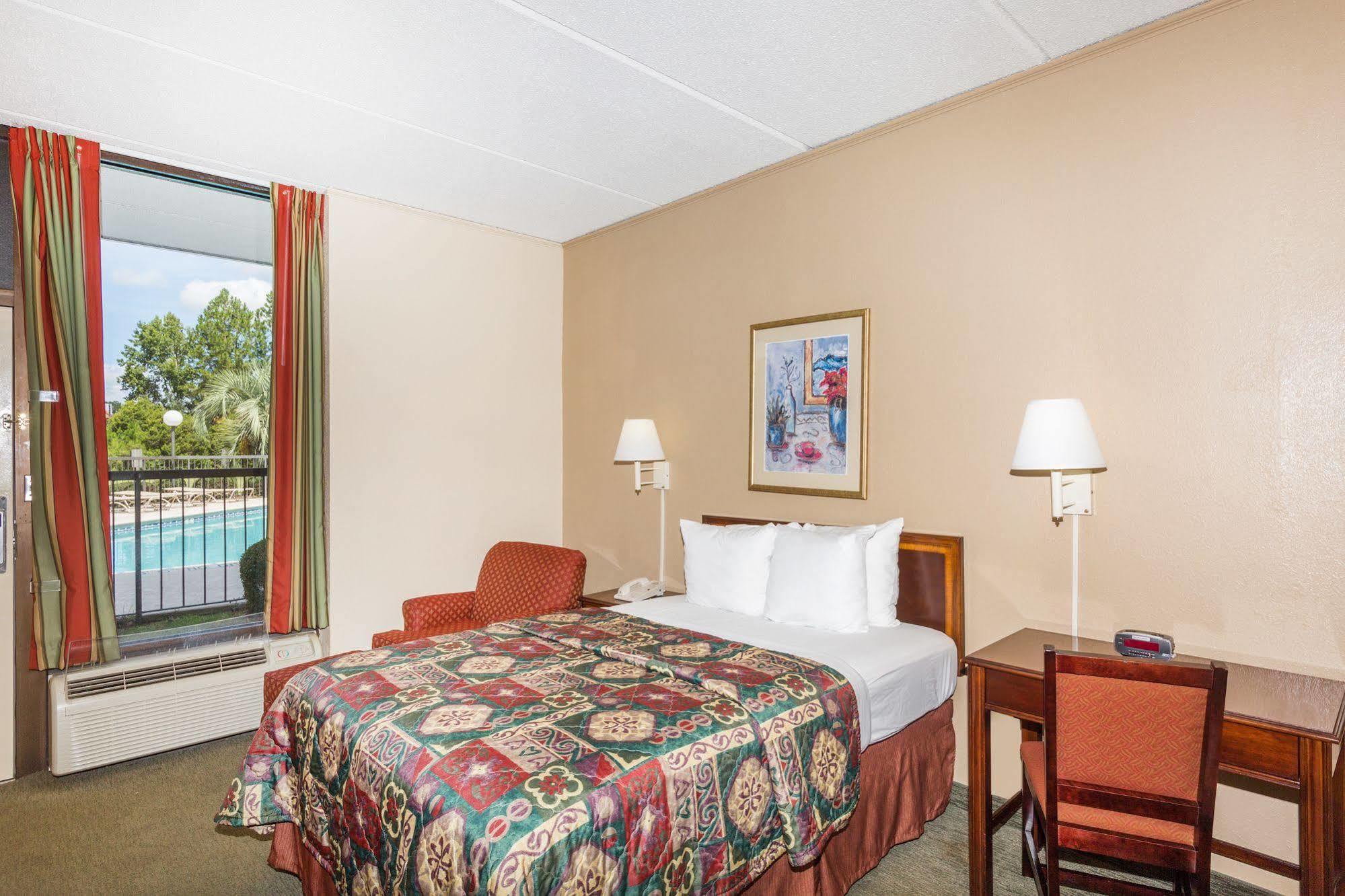 Days Inn By Wyndham Statesboro Luaran gambar