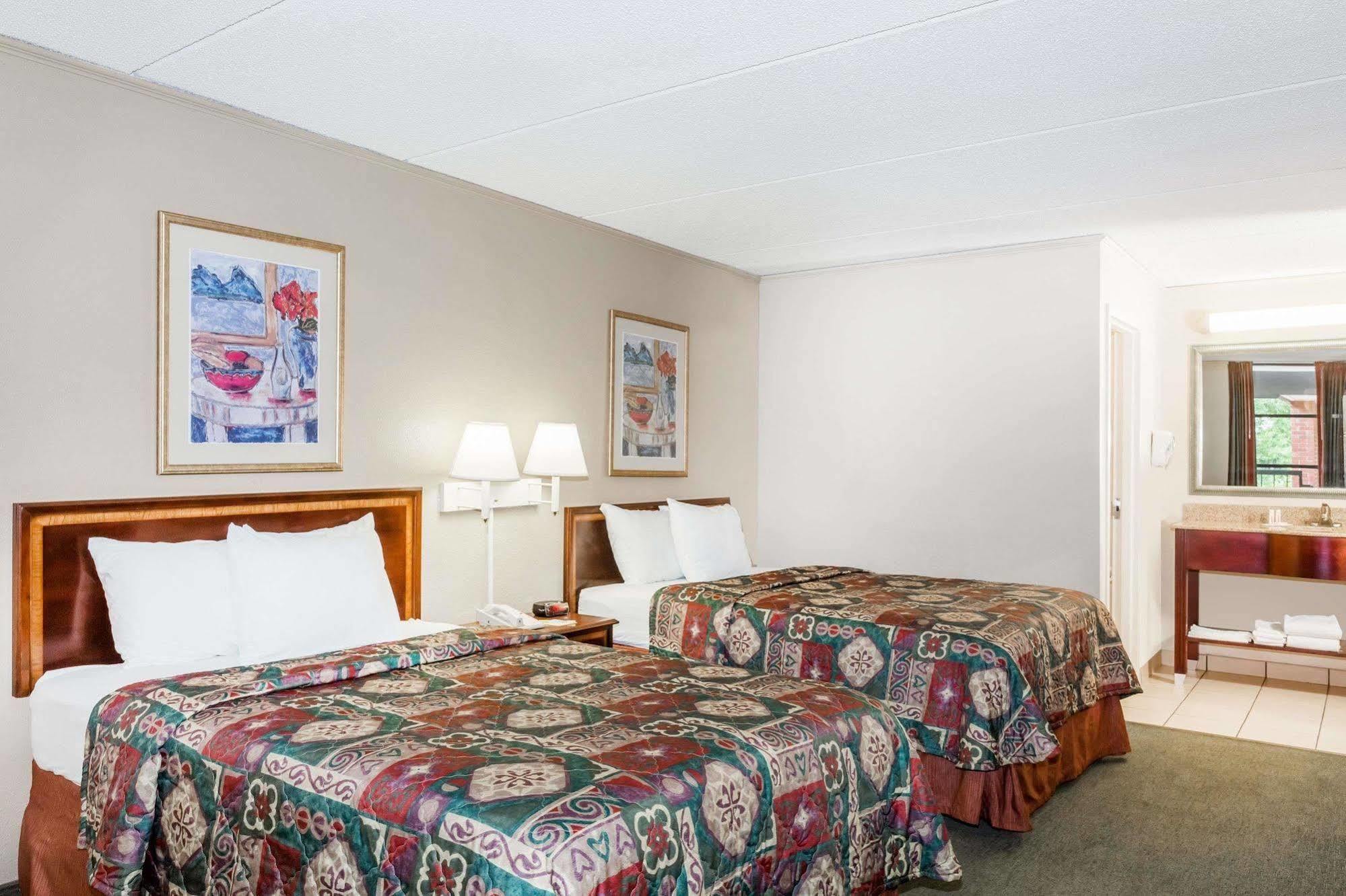 Days Inn By Wyndham Statesboro Luaran gambar